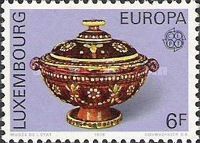 Soup Tureen with Lid