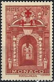 Porte du Palais Entrance
