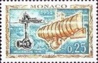 Bathysphere of Williamson (1914) and Bathyscaphe of Piccard