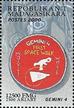 Emblem Gemini 4
