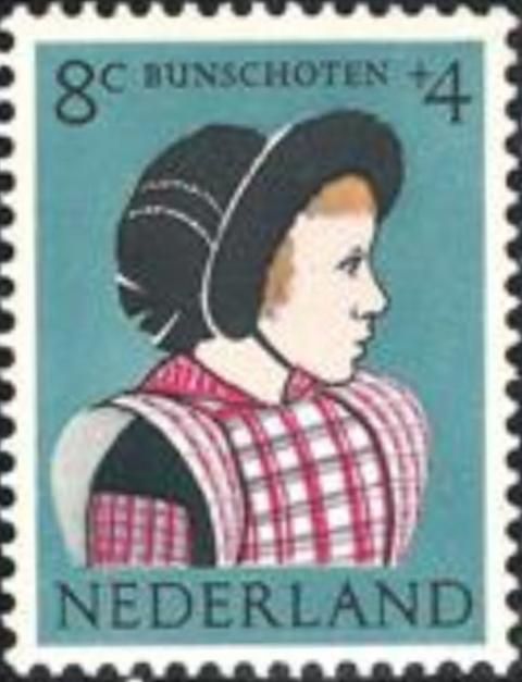 Bunschoten traditional Costume