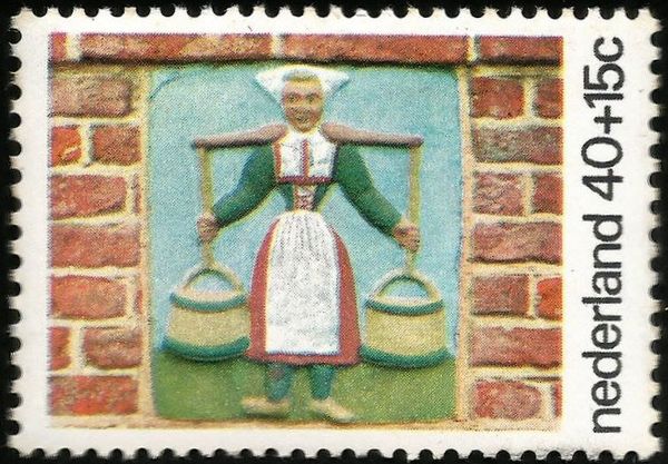 "Milkmaid", 17th Century (Kooltuin Alkmaar)