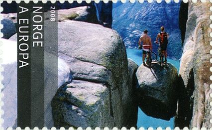 Kjerag boulder