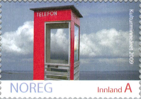 Telephone kiosk (designed by Georg Fasting, 1932)