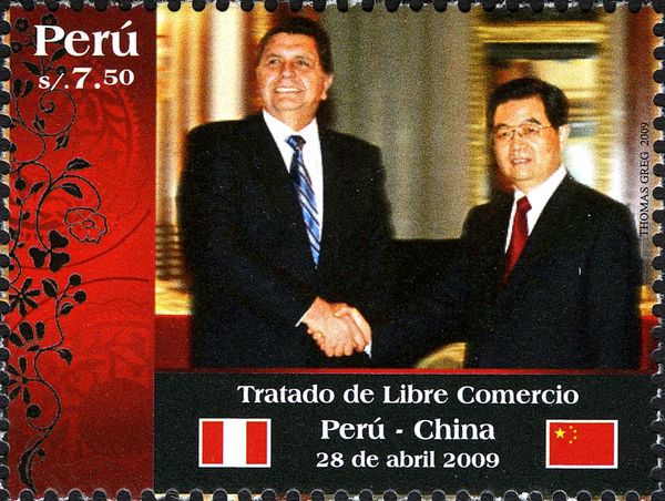 Presidents Alan Garcia and Hu Jintao