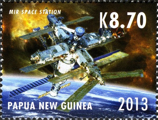 Mir space station (1)
