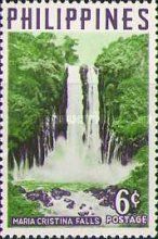 Maria Cristina falls