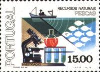 Trawler with echo-sounding equipment