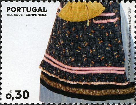 Regional Dress - Camponesa