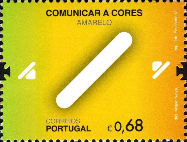 Amarelo