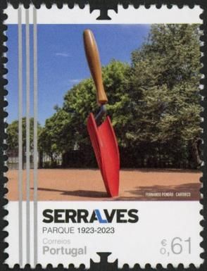 Plantoir by Claes Oldenburg and Coosje van Bruggen