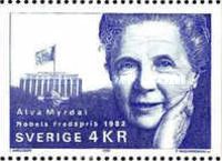 Alva Myrdal (disarmament negotiator), 1982