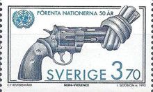 Non-Violence (sculpture, Carl Frederik Reutersward)