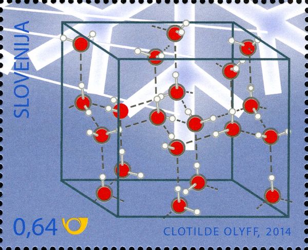 Cubic Variant of the Haxaginal Layers of Ice