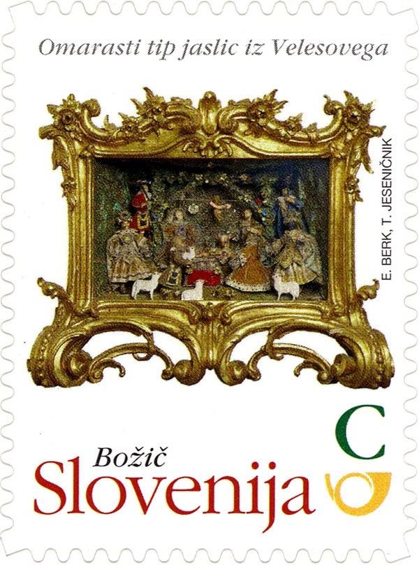 Christmas - Boxed - In Nativity Scene