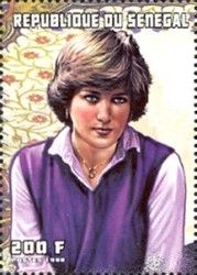 Diana in Violet Pullover