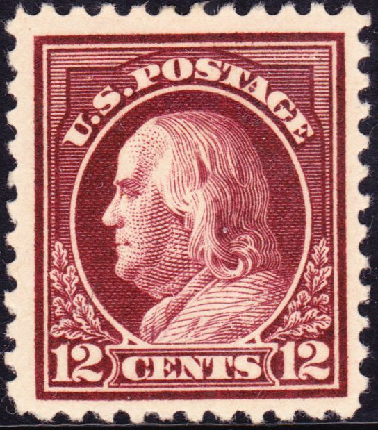 Benjamin Franklin (1706-1790), leading author and politician
