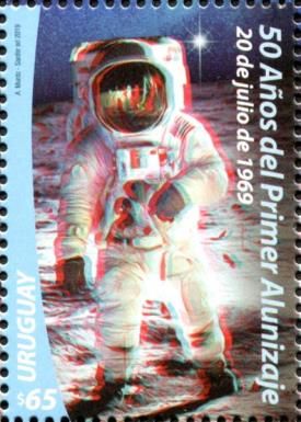 Astronaut on Moon