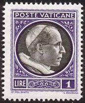 Effigy of Pius XII turn right