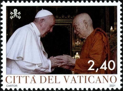 Pope Francis and Somdet Phra Ariyavongsagatanana IX