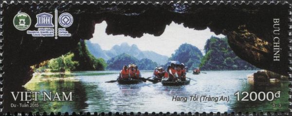 Dark Cave (Tràng An)