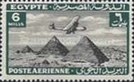 Aircraft flying over the Pyramids of Giza