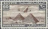 Aircraft flying over the Pyramids of Giza