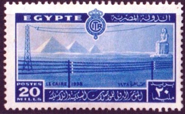 Pyramids of Giza and Colossus of Thebes (20)