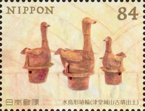 Waterfowl-shaped Haniwa (from the Tsudō Shiroyama Kofun)