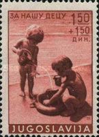 Scenes from the life of a child - Beach games