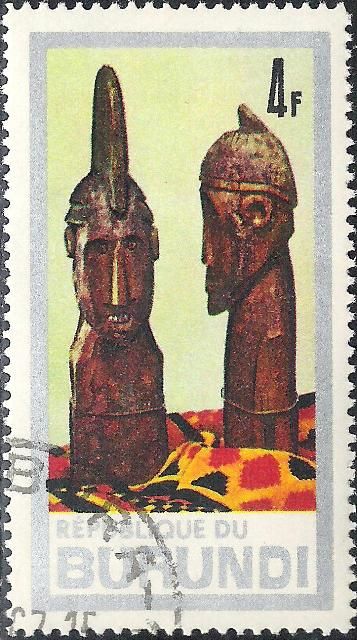 Ancestorfigures of Baule-tribe