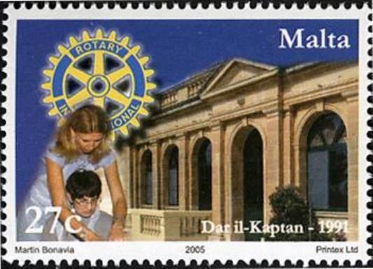 Rotary emblem and Dar il-Kaptan Respite Home, Mtarfa