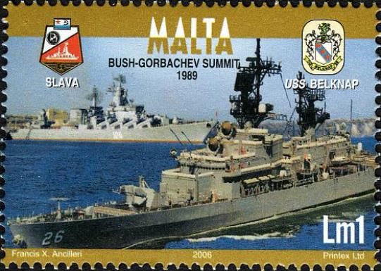 Soviet cruiser "Slava" and USS "Belknap" (frigate), 1989