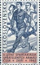 Soldier with rifle in relay race