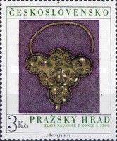 Gold earring, 9th century