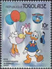 Daisy Duck kissing Donald Duck