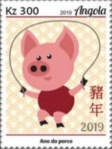 Pig jumping to the rope