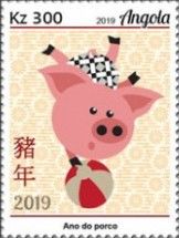 Balanced Pig on the Ball