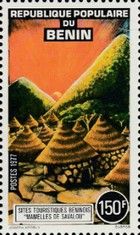 Round hots, Savalou