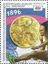 Gold medal, woman hurdler