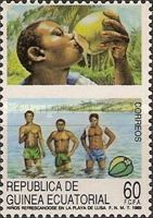 Children on Lluba beach