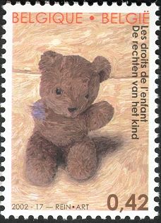 Childrens Rights: Teddybear with a torn off Arm