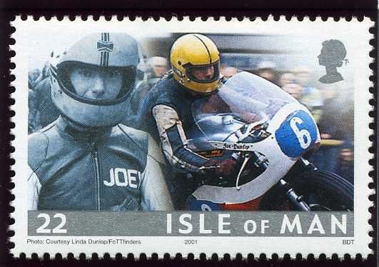Joey Dunlop on Rea Yamaha, Parliament Square, 1977 TT Races