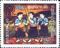 Kids make music
