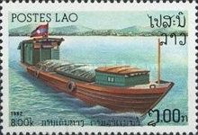 Self-propelled barge