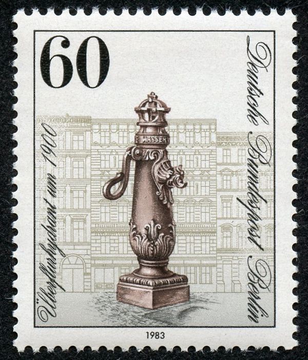 Valve wells (approx. 1900), Chamisso square