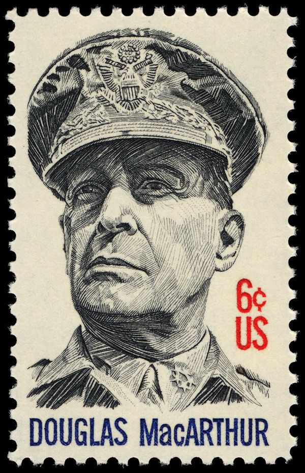 General Douglas MacArthur (1880-1964)