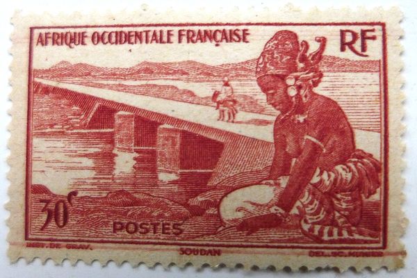 Roadway in Bamako (French Sudan)