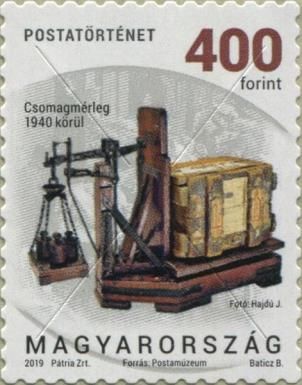 Scale to Weigh Parcels