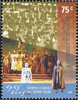 Orchestra, choir and opera singers